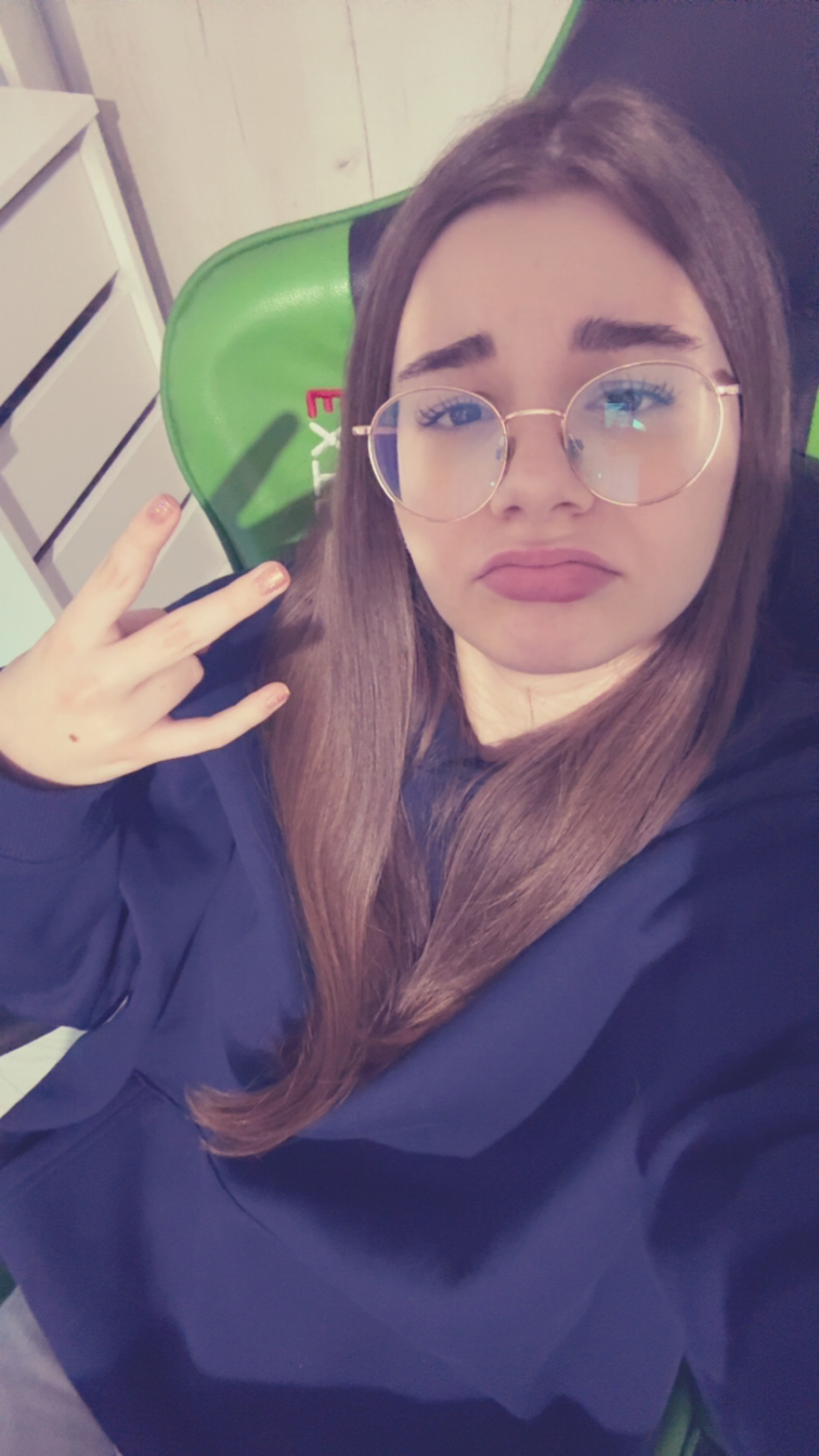 L